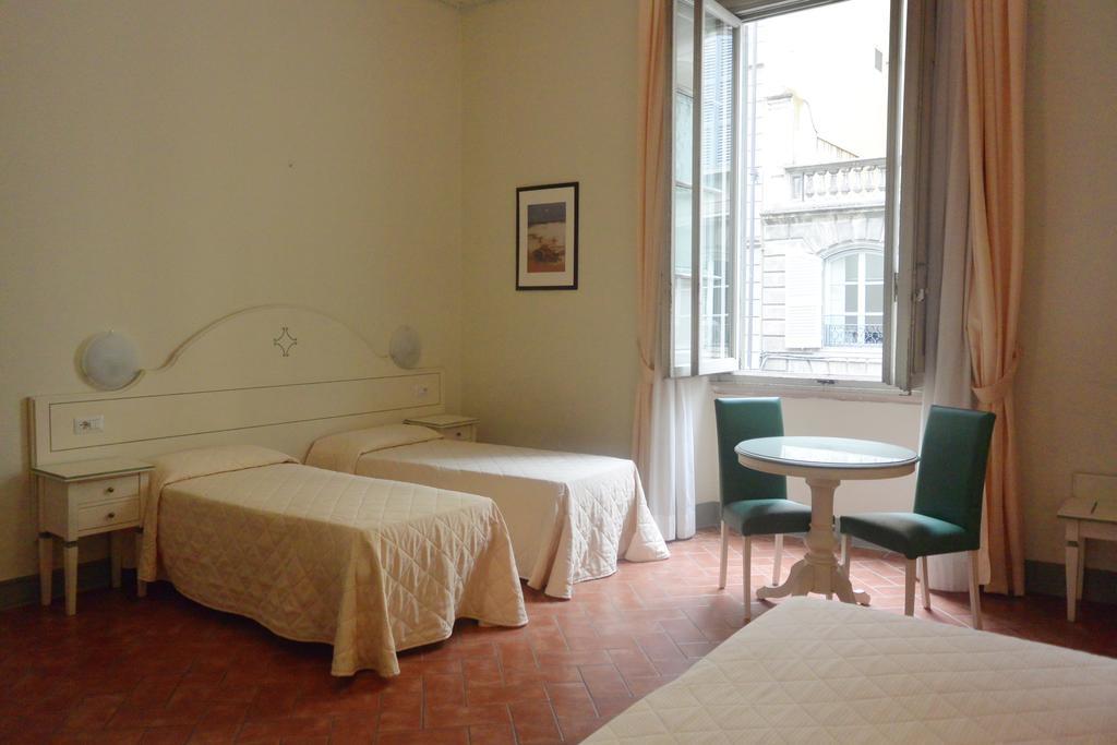 Hotel Crocini Firenze Bagian luar foto