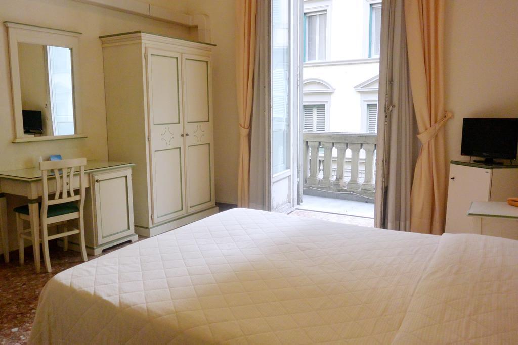 Hotel Crocini Firenze Bagian luar foto