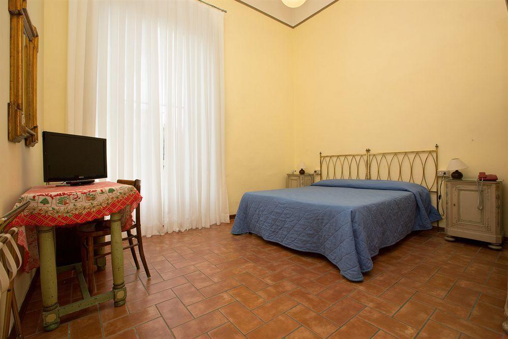 Hotel Crocini Firenze Bagian luar foto