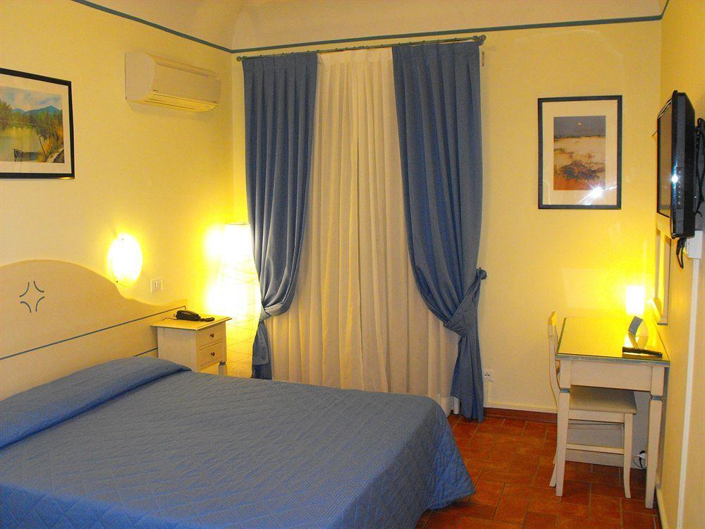 Hotel Crocini Firenze Bagian luar foto